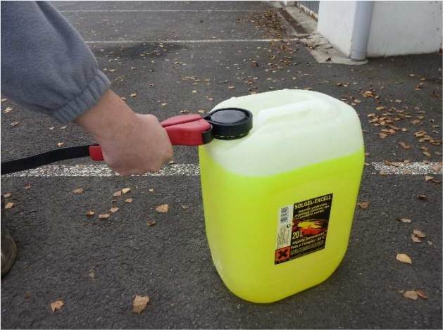Clé à sangle pour ouvrir les bidons 